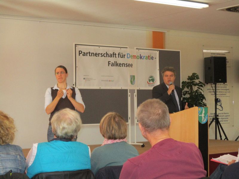 Thomas Heppener auf der Demokratiekonferenz 2015 in Falkensee